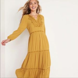 Old Navy Mustard Yellow Embroidered Maxi Dress size L